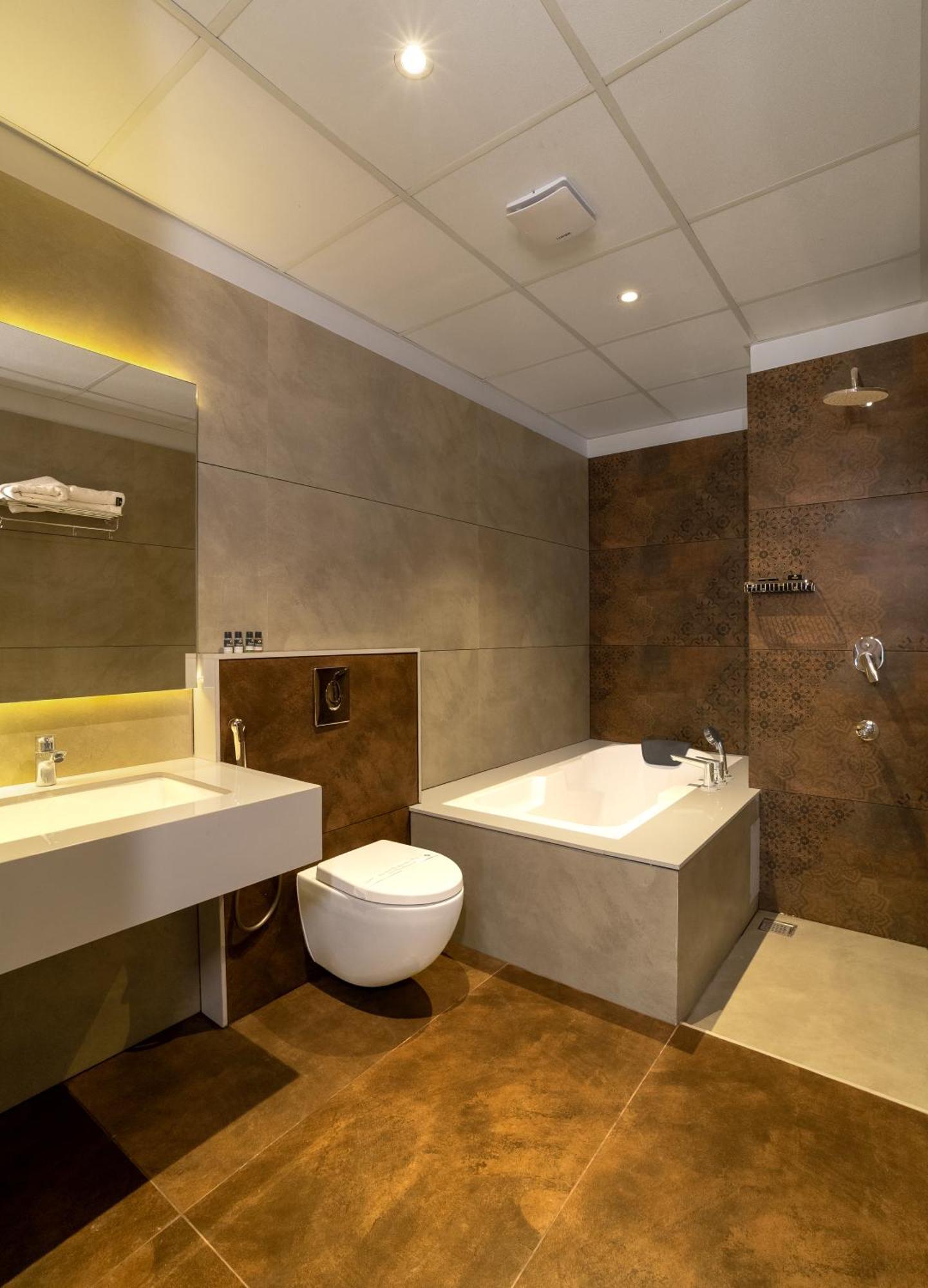 Hotel Palcastle Regency Palakkad Zewnętrze zdjęcie